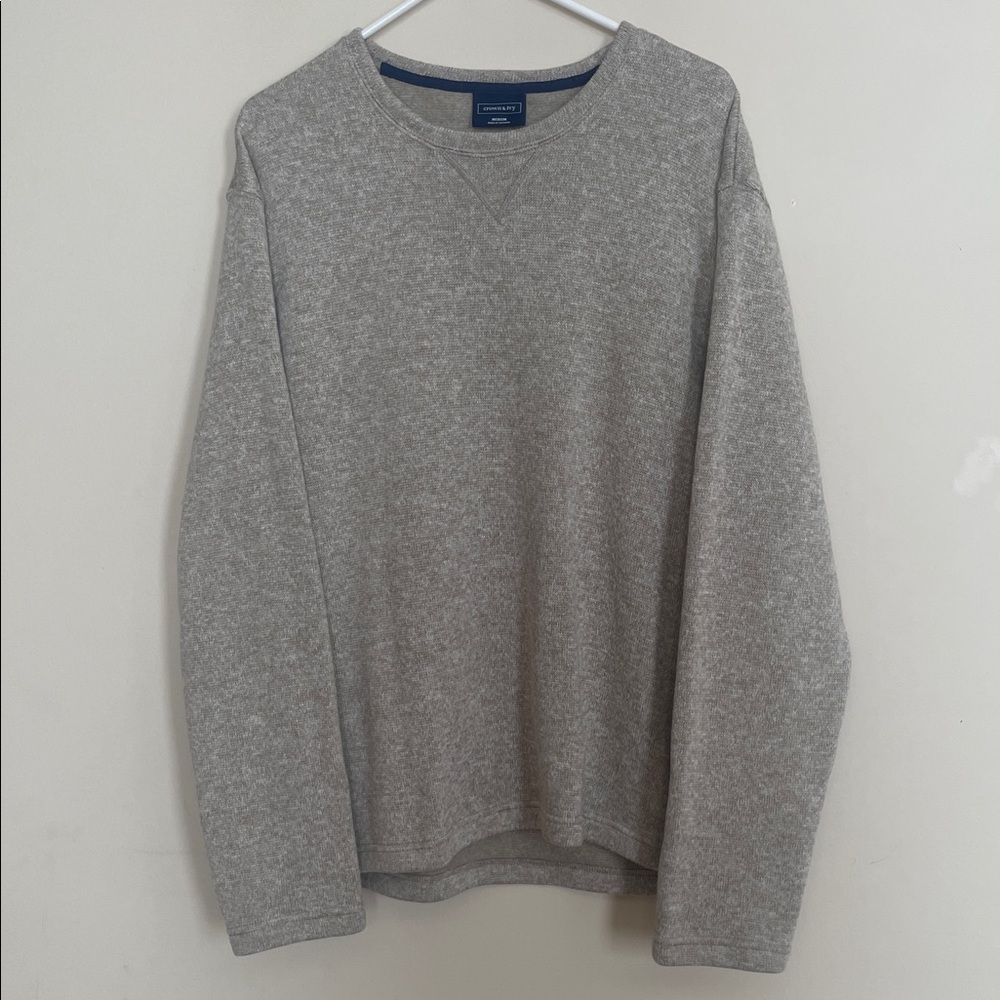 Crown & Ivy‎ Men’s Sweatshirt Size Medium